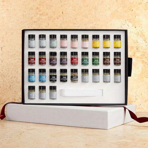 Open Bon Parfumeur Collection Gift Set containing 30 miniature fragrances